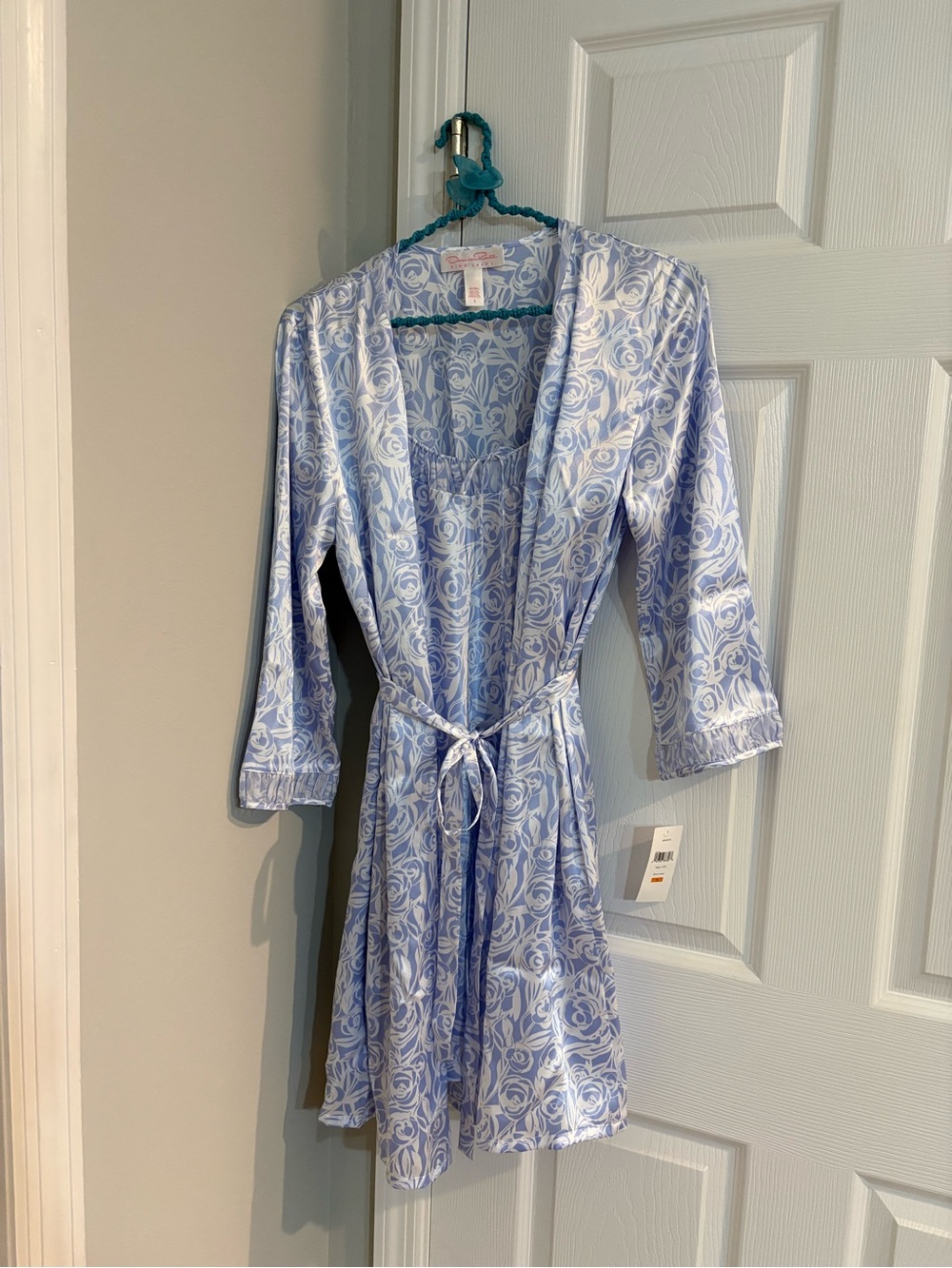 Oscar de la Renta Pink Label Light Blue and White Floral Satin set